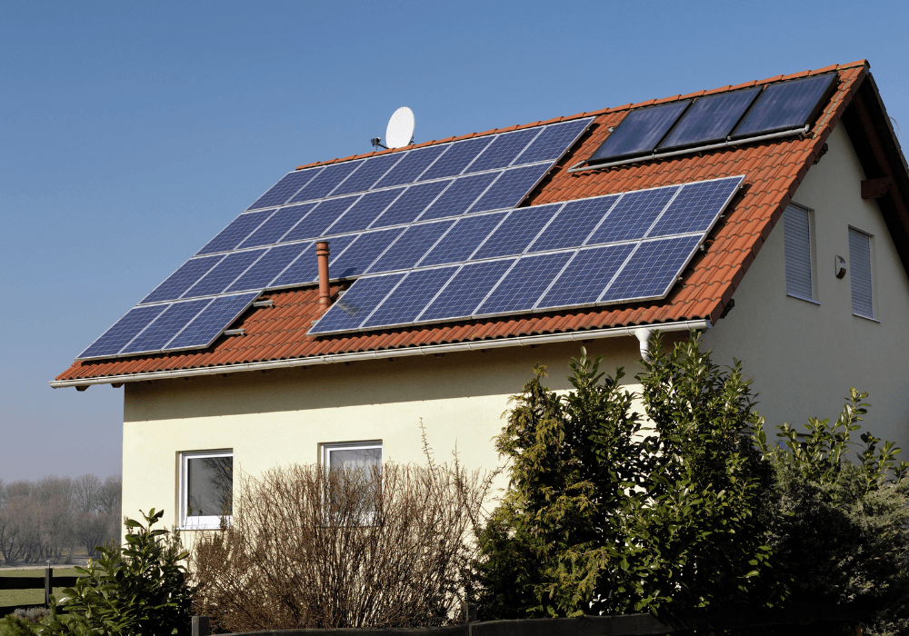 מחתימה ועד הכסף בבנק: כמה זמן באמת לוקח להתקין מערכת סולארית בישראל? (ציר זמן שקוף)